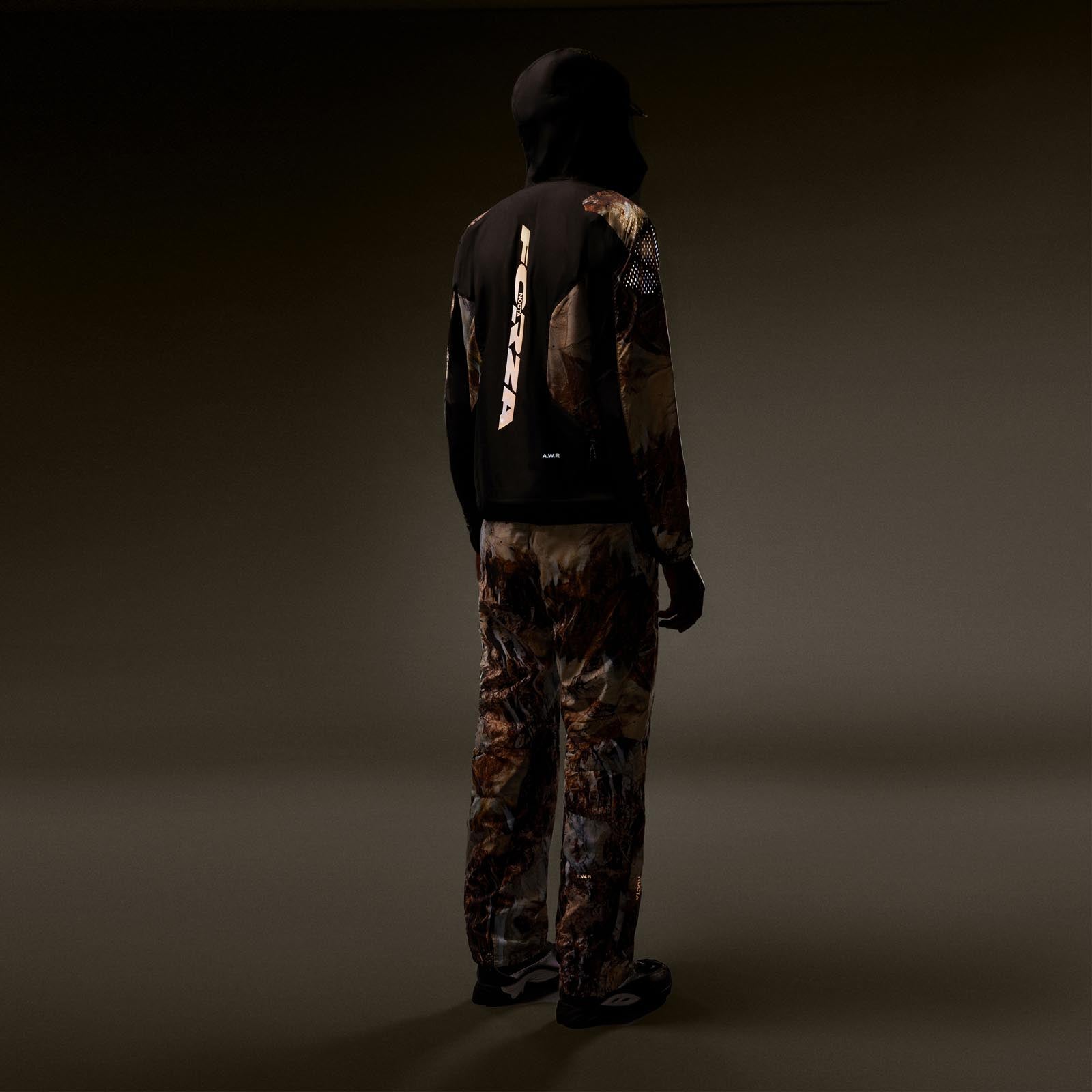 Mountain View Pullover