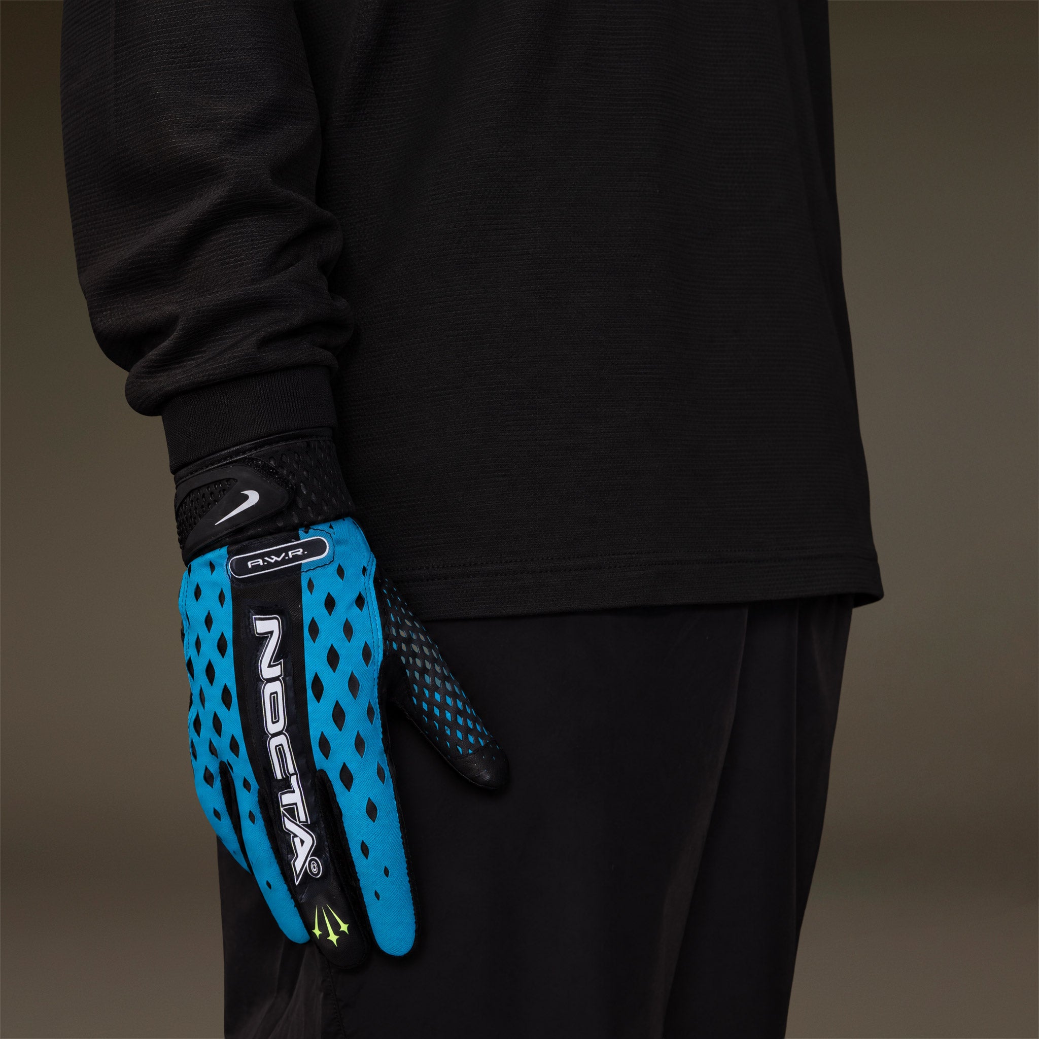 NORTHSTAR GLOVES - IMAGE 4