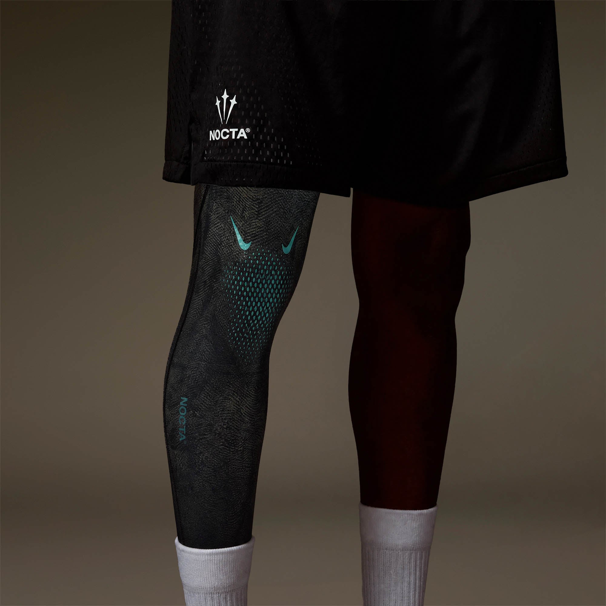 Easy Money Single Leg Tights (Right) - IMAGE 4