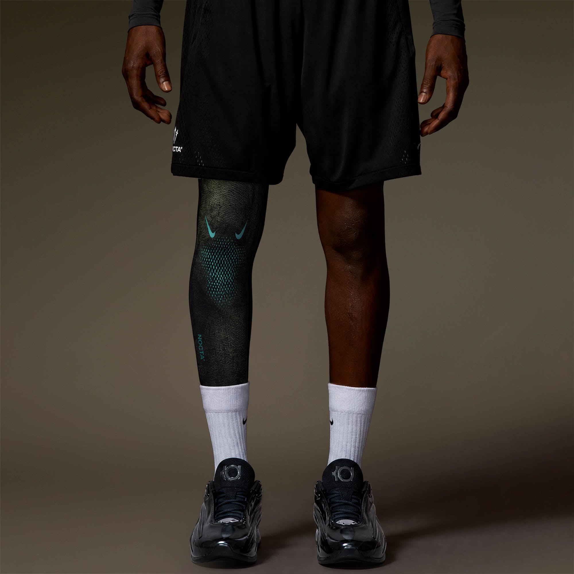 Easy Money Single Leg Tights (Right) - IMAGE 3