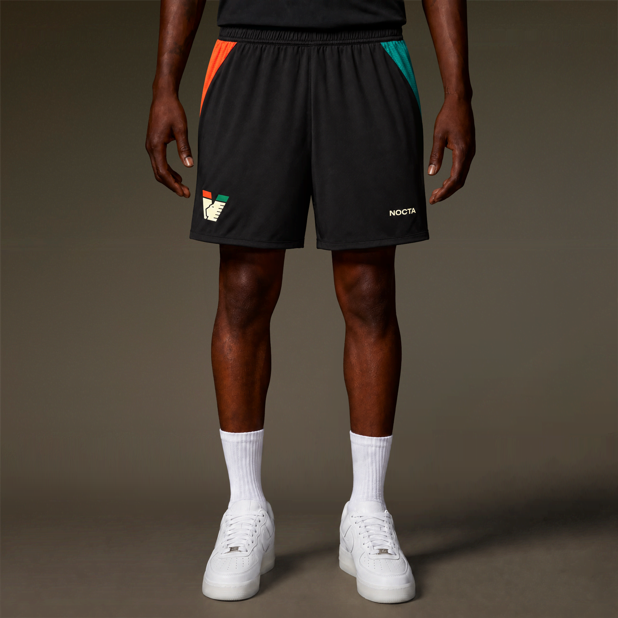 26/27 Home Shorts - IMAGE 2